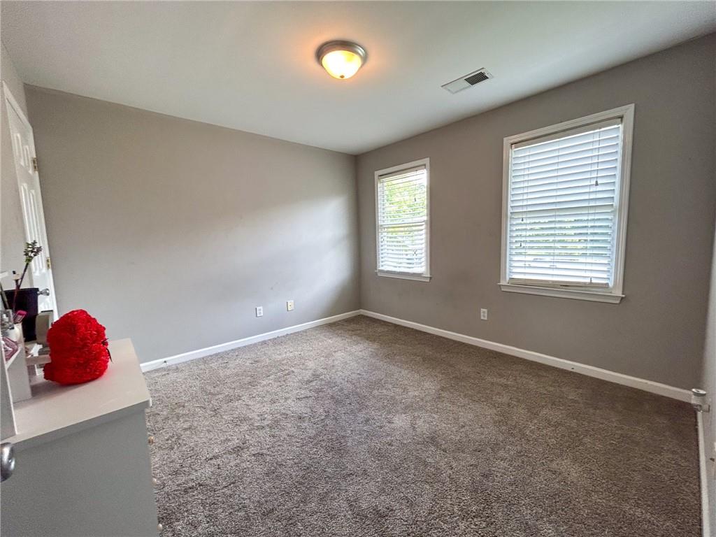 226 Charles Drive NE