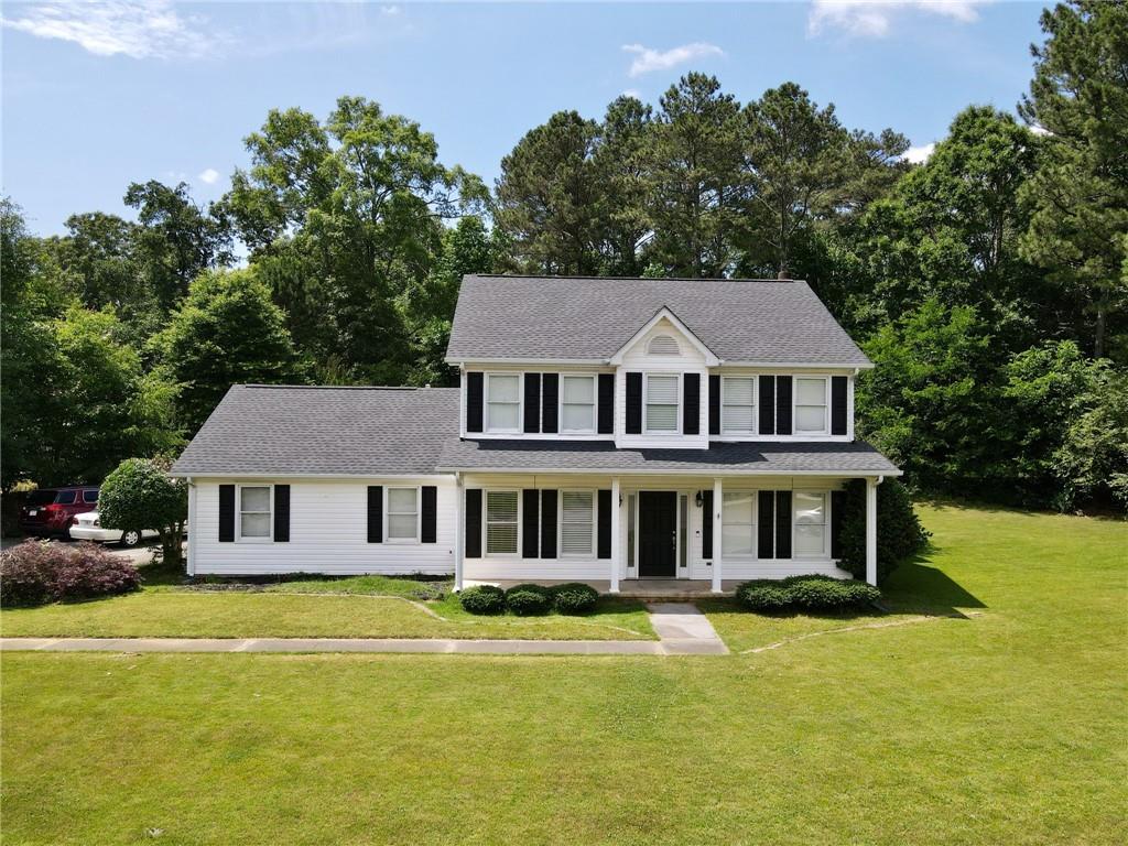 226 Charles Drive NE