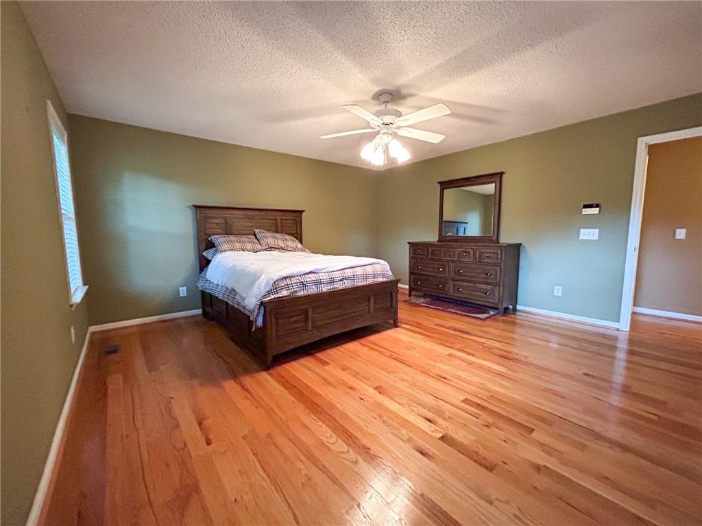 137 Cathy Lane NE