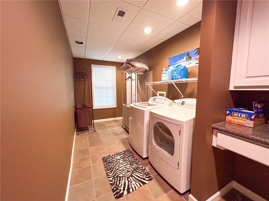 137 Cathy Lane NE