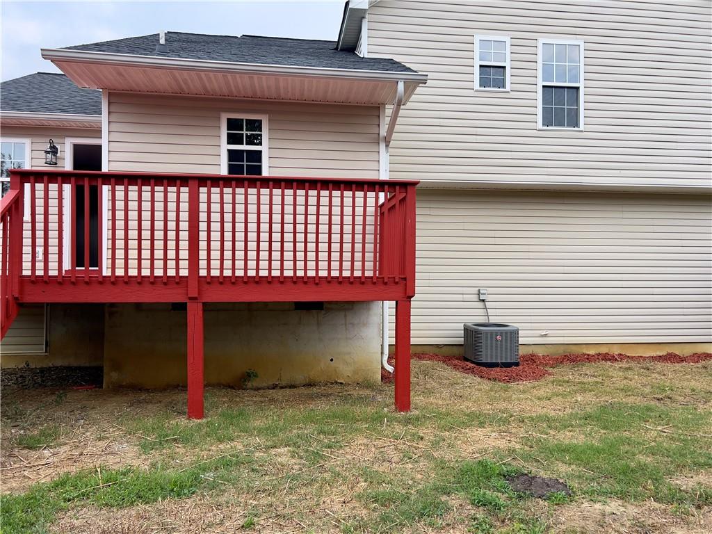 128 Summerfield Lane NE