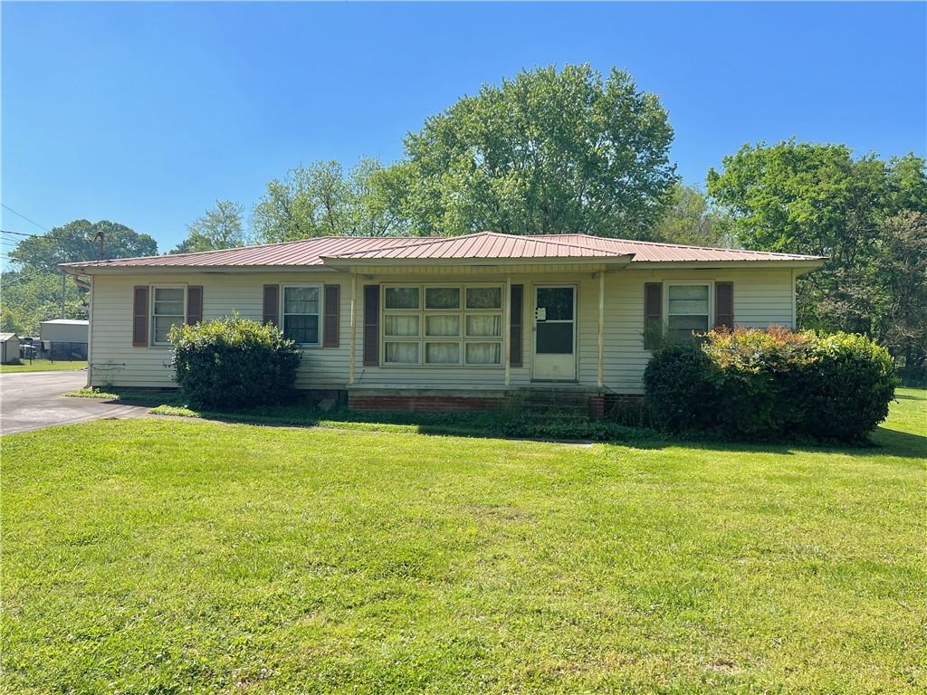 108 Sylvania Circle