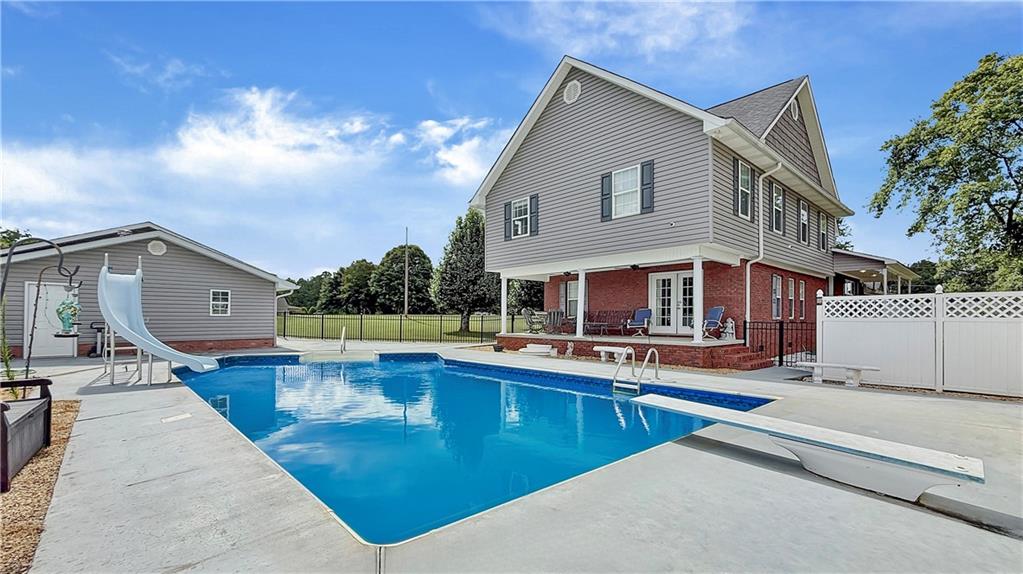 114 Belwood Drive SE