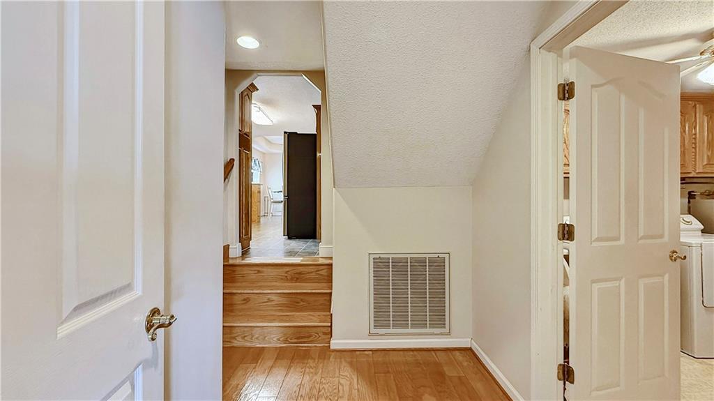 114 Belwood Drive SE