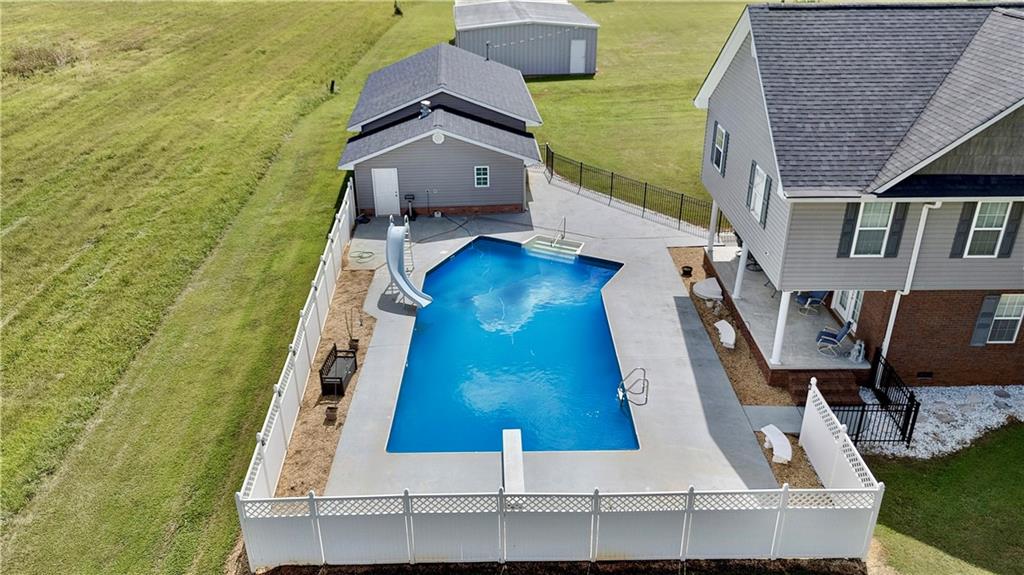 114 Belwood Drive SE