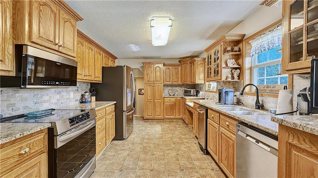 114 Belwood Drive SE