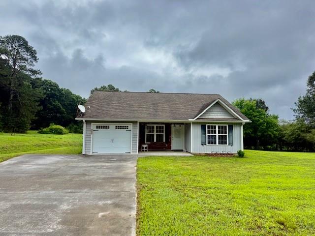 125 Erica Lane SE