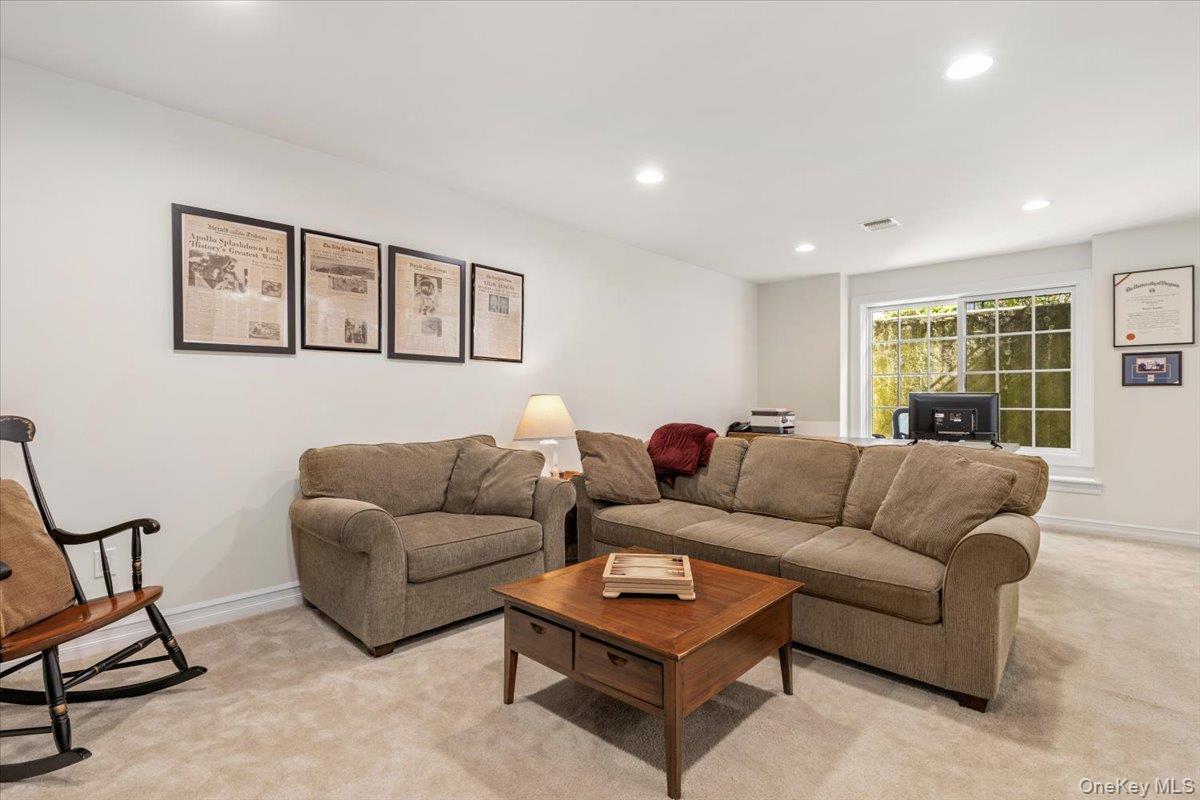 30 Hidden Ridge Court