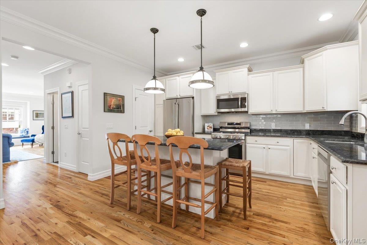 30 Hidden Ridge Court