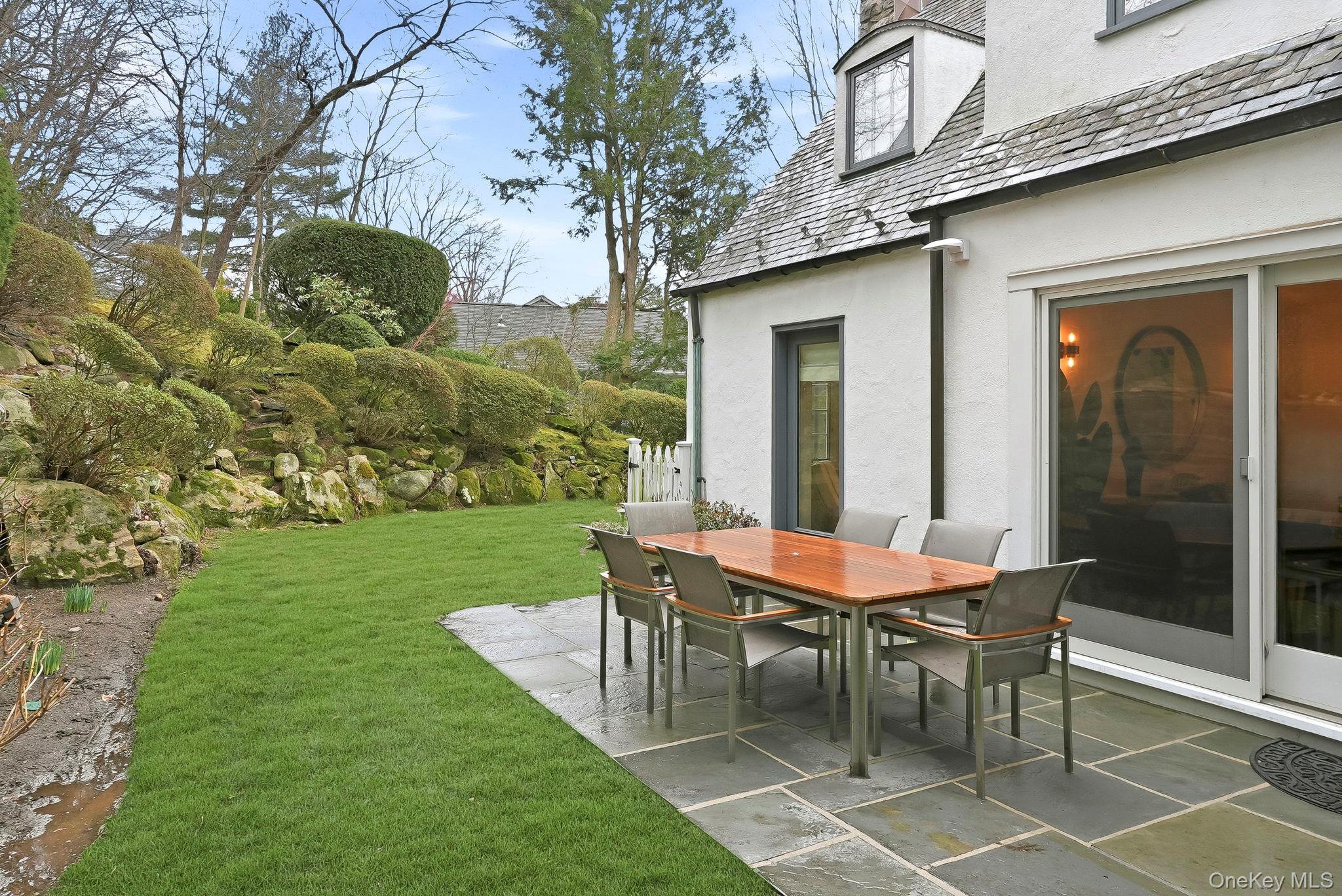 22 Taunton Road