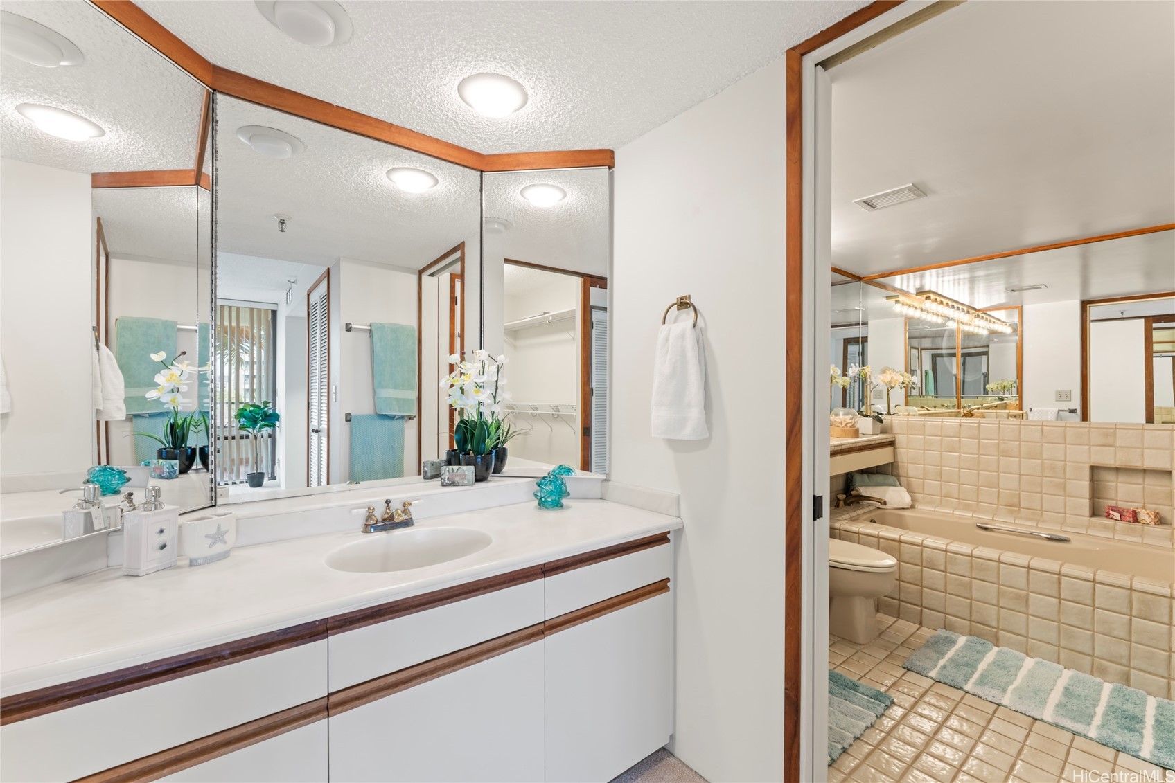 1525 Wilder Avenue 401