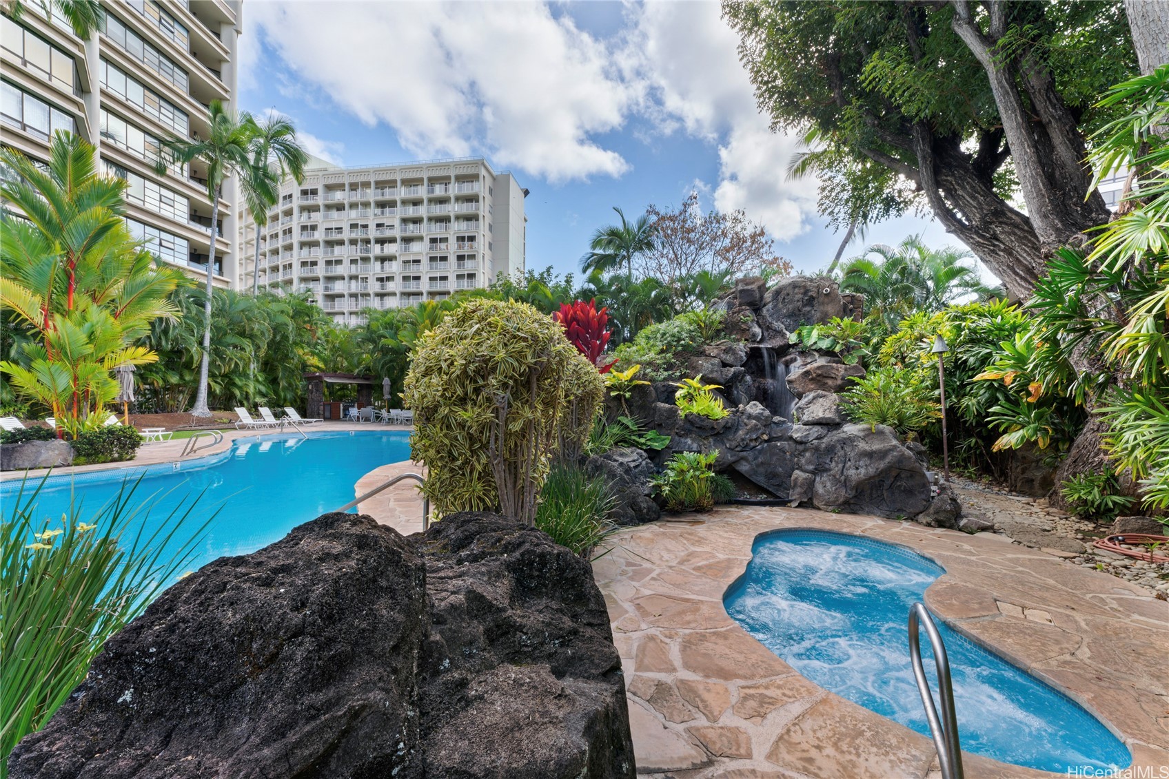 1525 Wilder Avenue 401