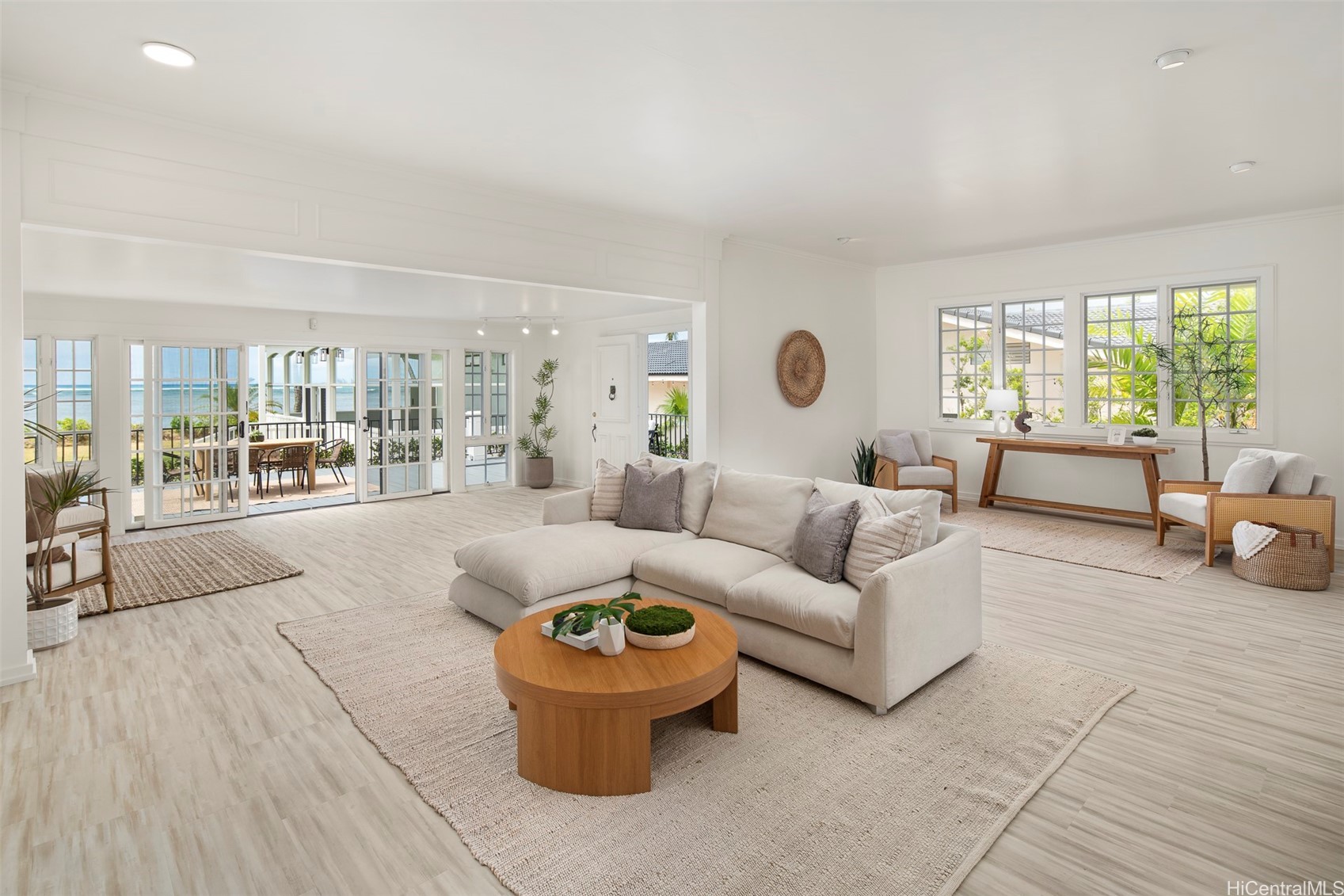 4929 Kalanianaole Highway