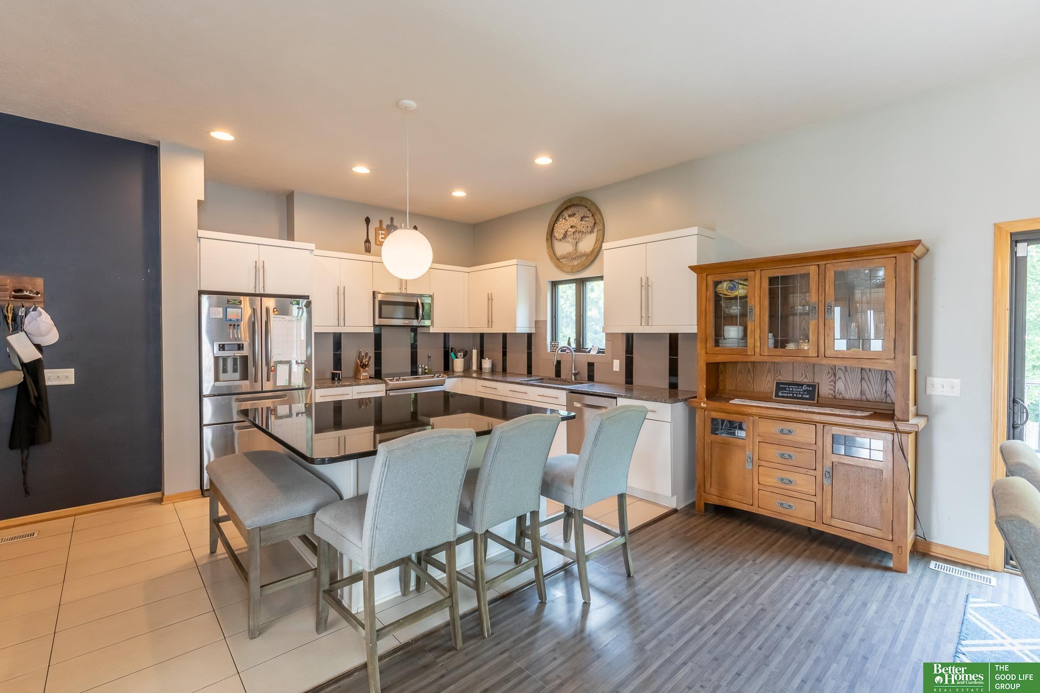 17220 S Creek Circle