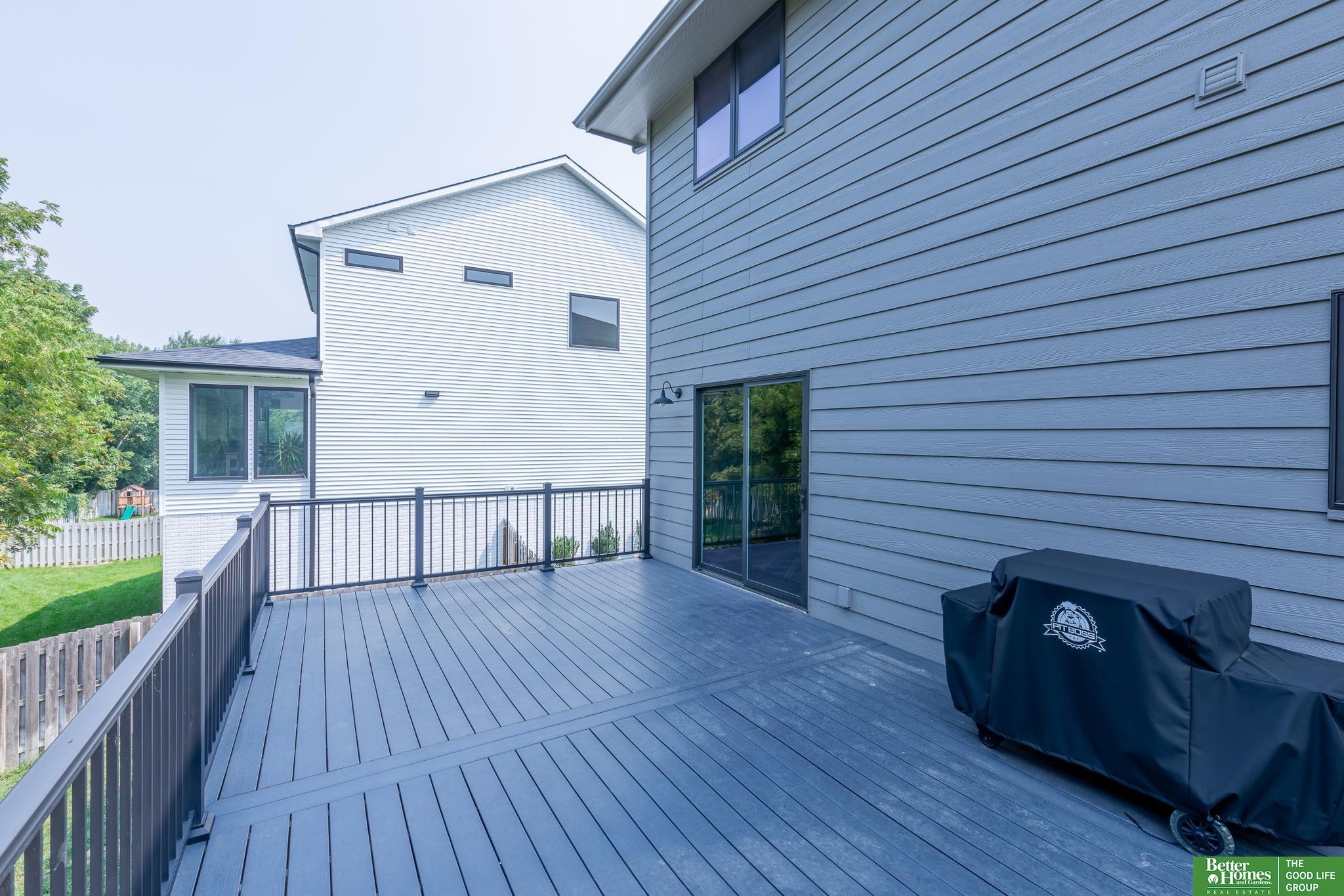 17220 S Creek Circle