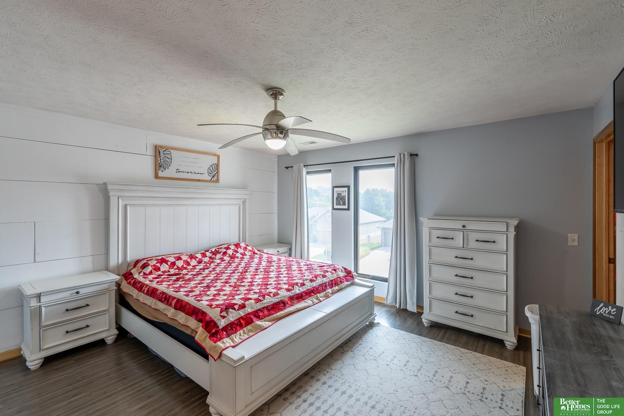 17220 S Creek Circle