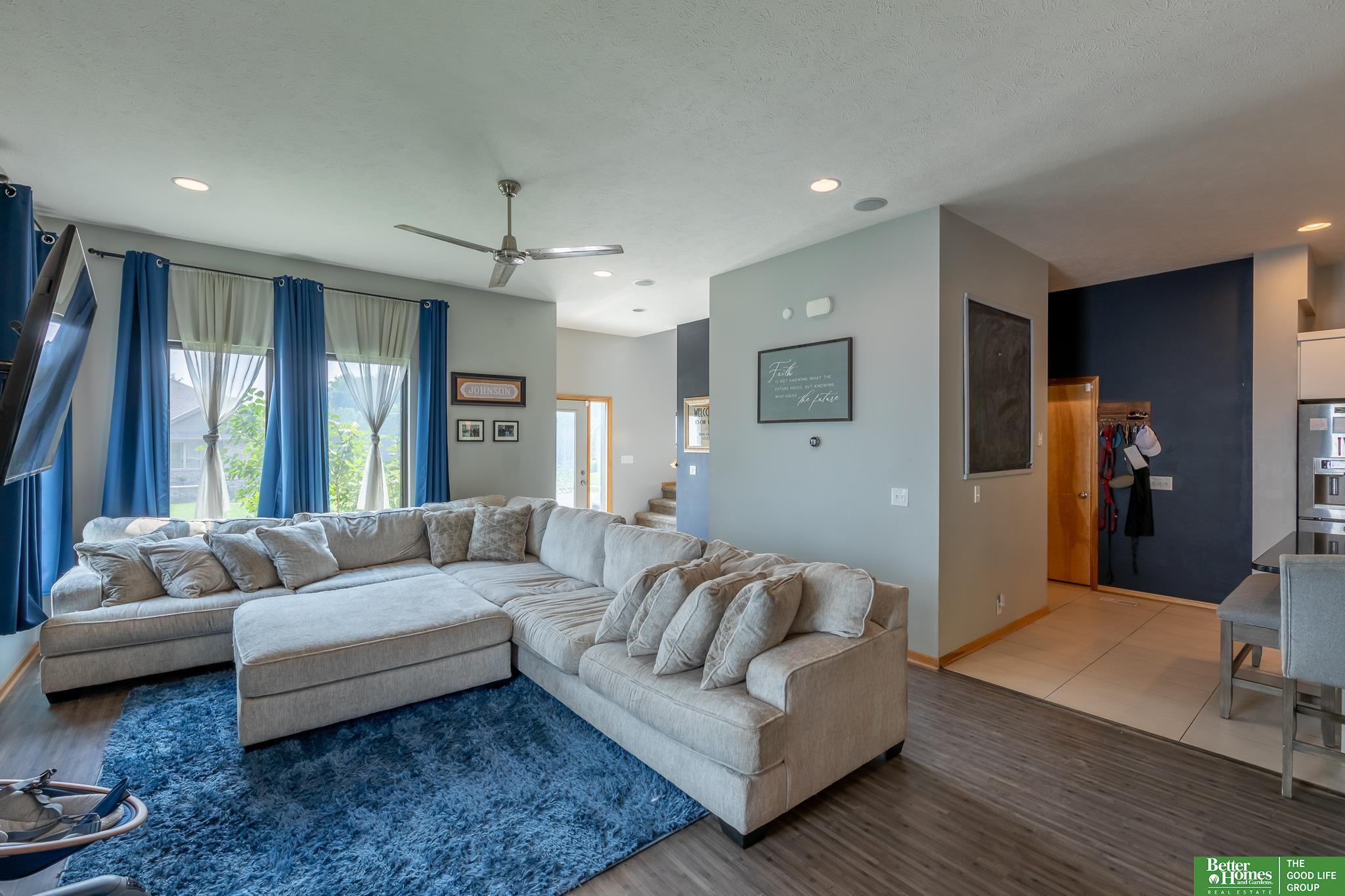 17220 S Creek Circle