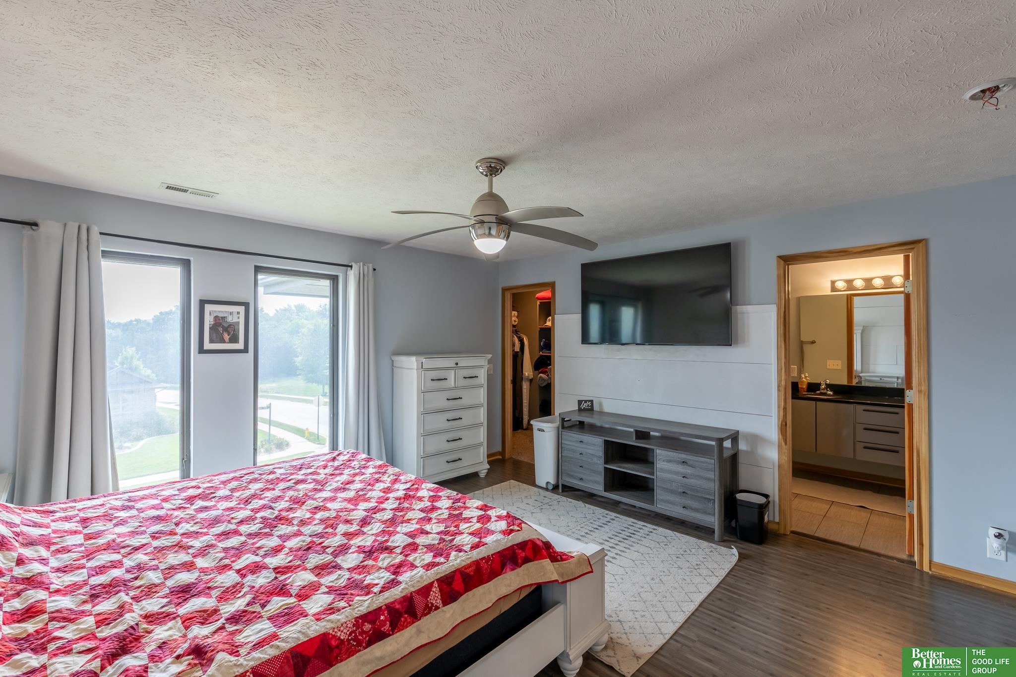 17220 S Creek Circle