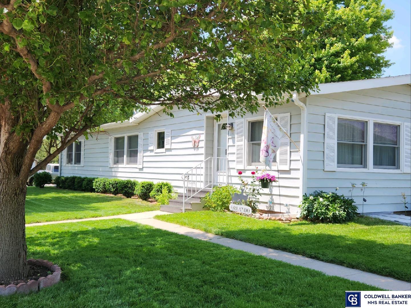 110 E North Street
