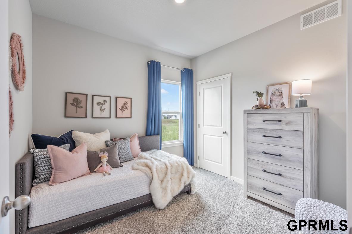 8404 S 184th Street