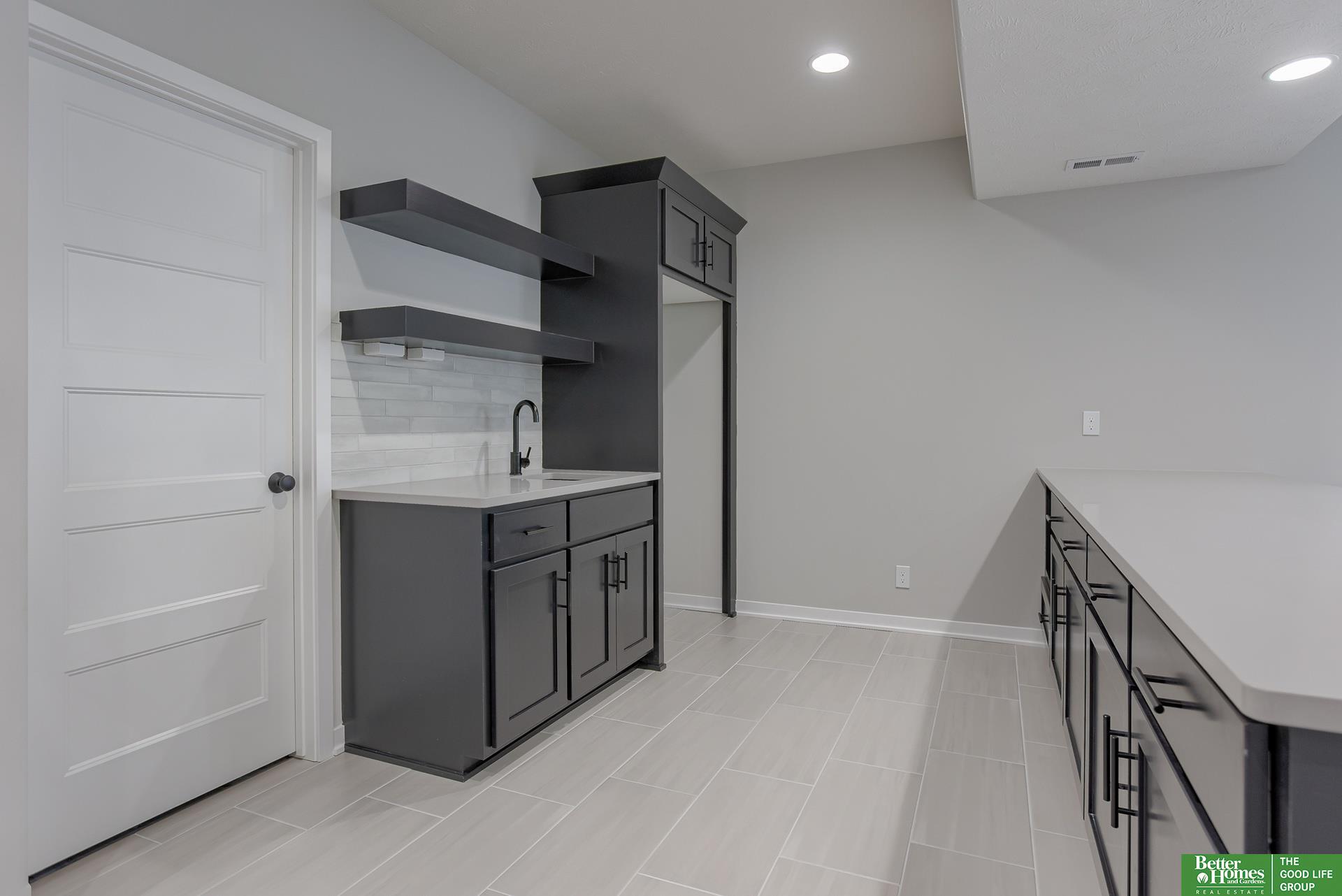 11014 S 175th Street