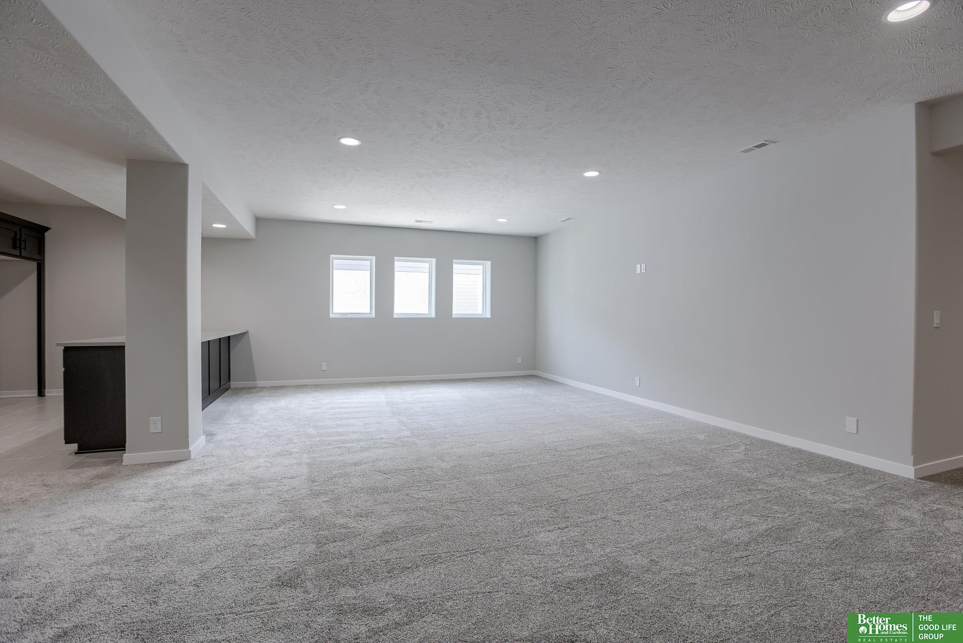 11014 S 175th Street