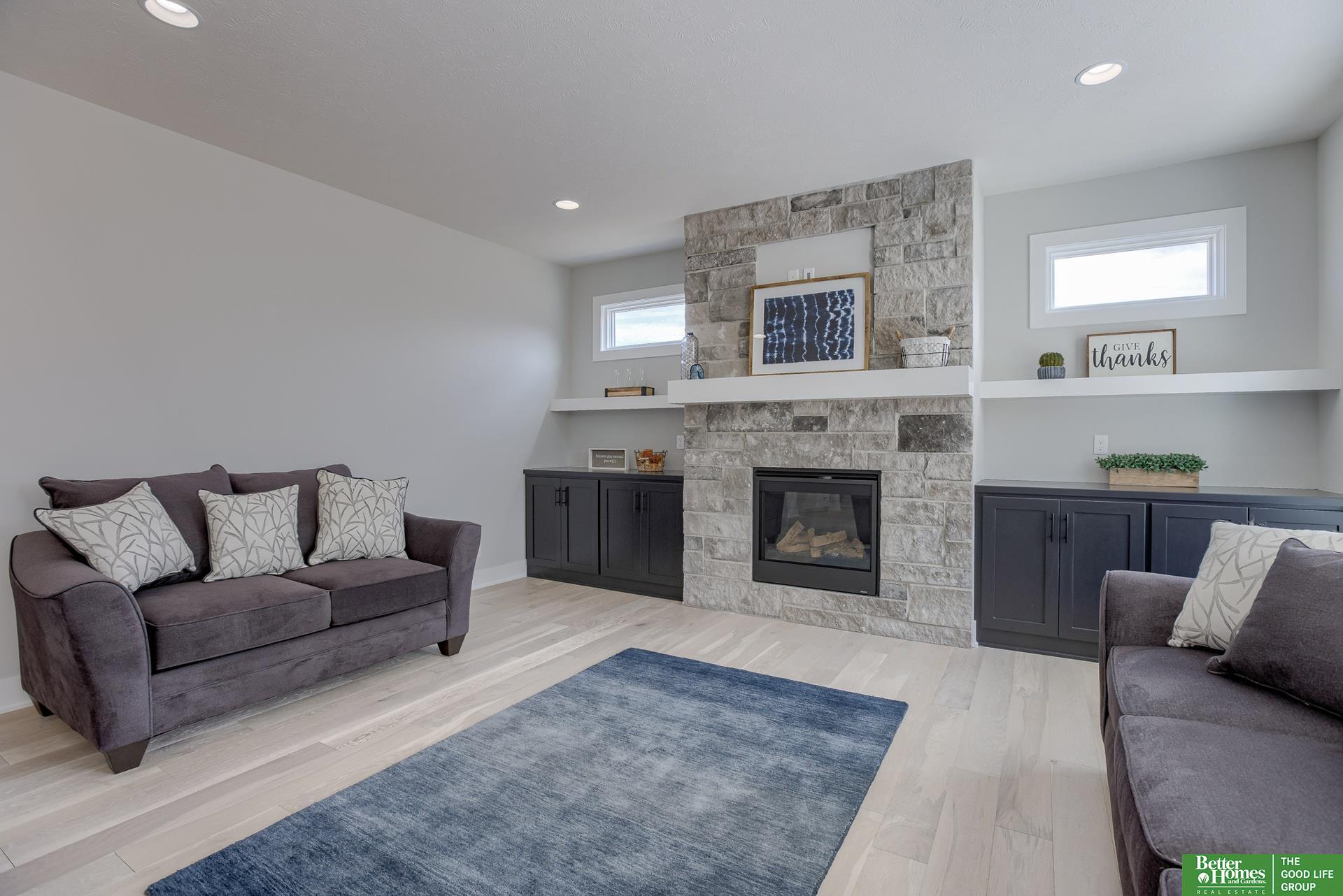 11014 S 175th Street