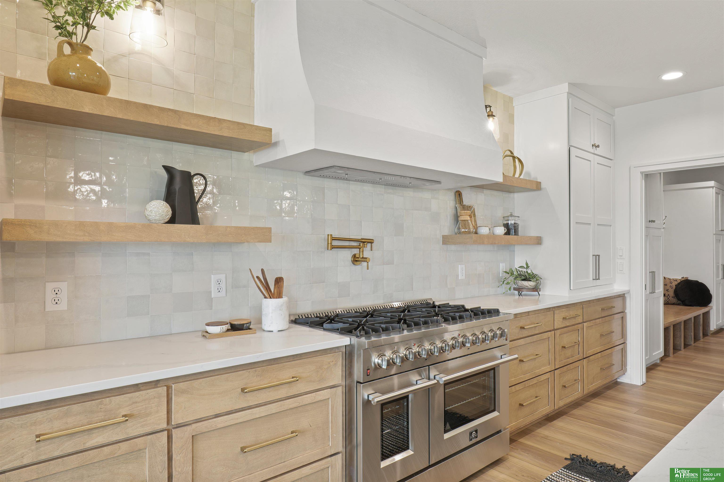 6505 S 208th Avenue