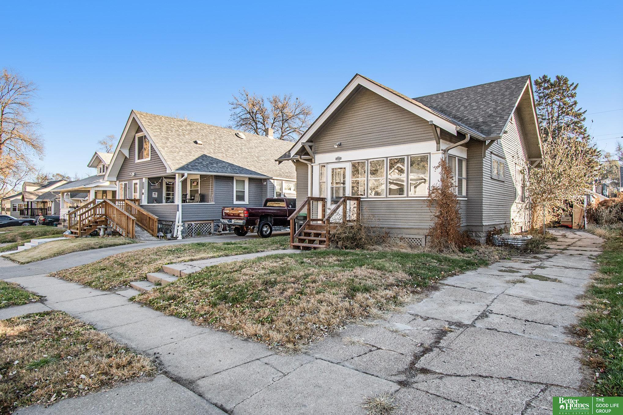2733 N 49th Street