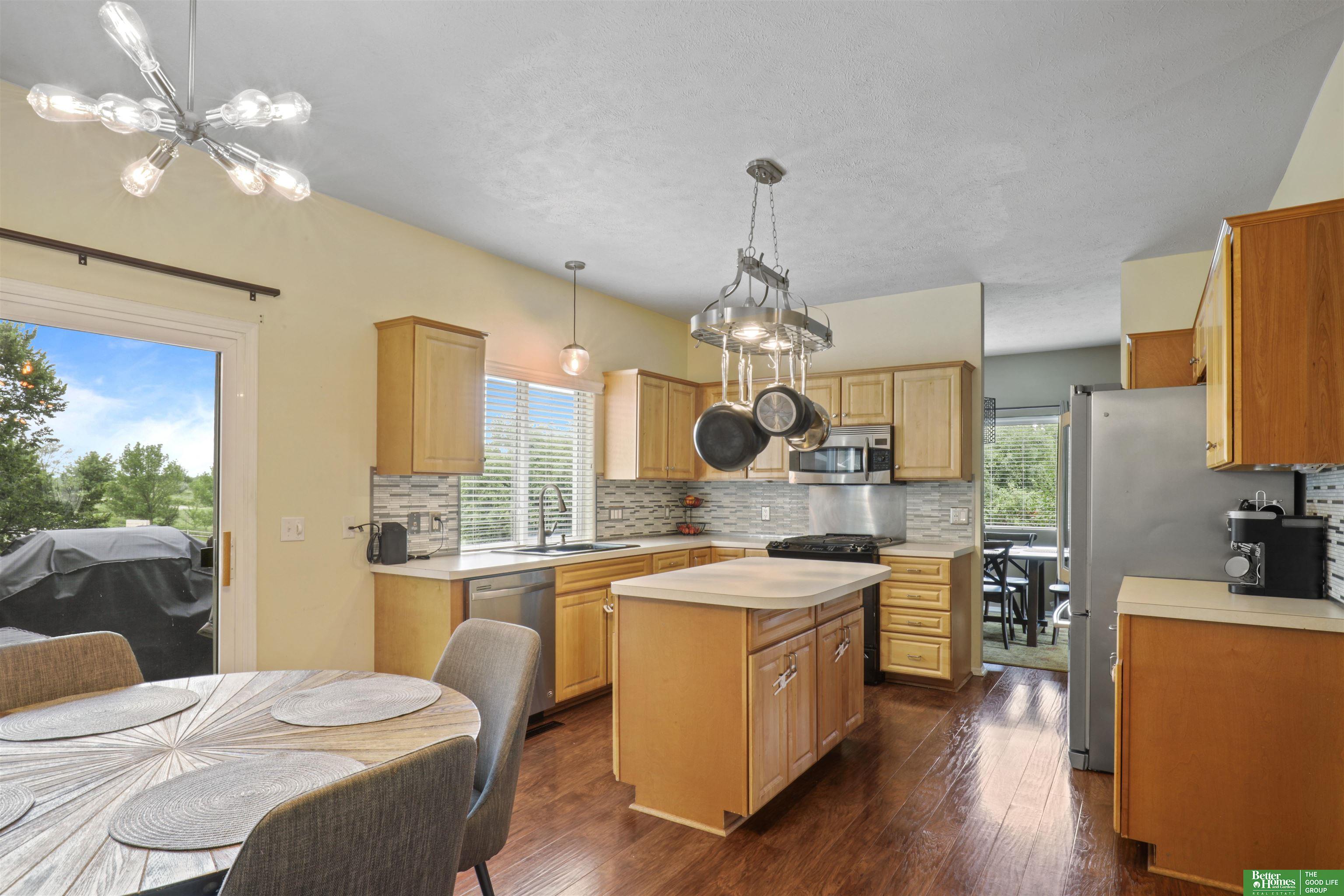 1602 Walnut Creek Drive