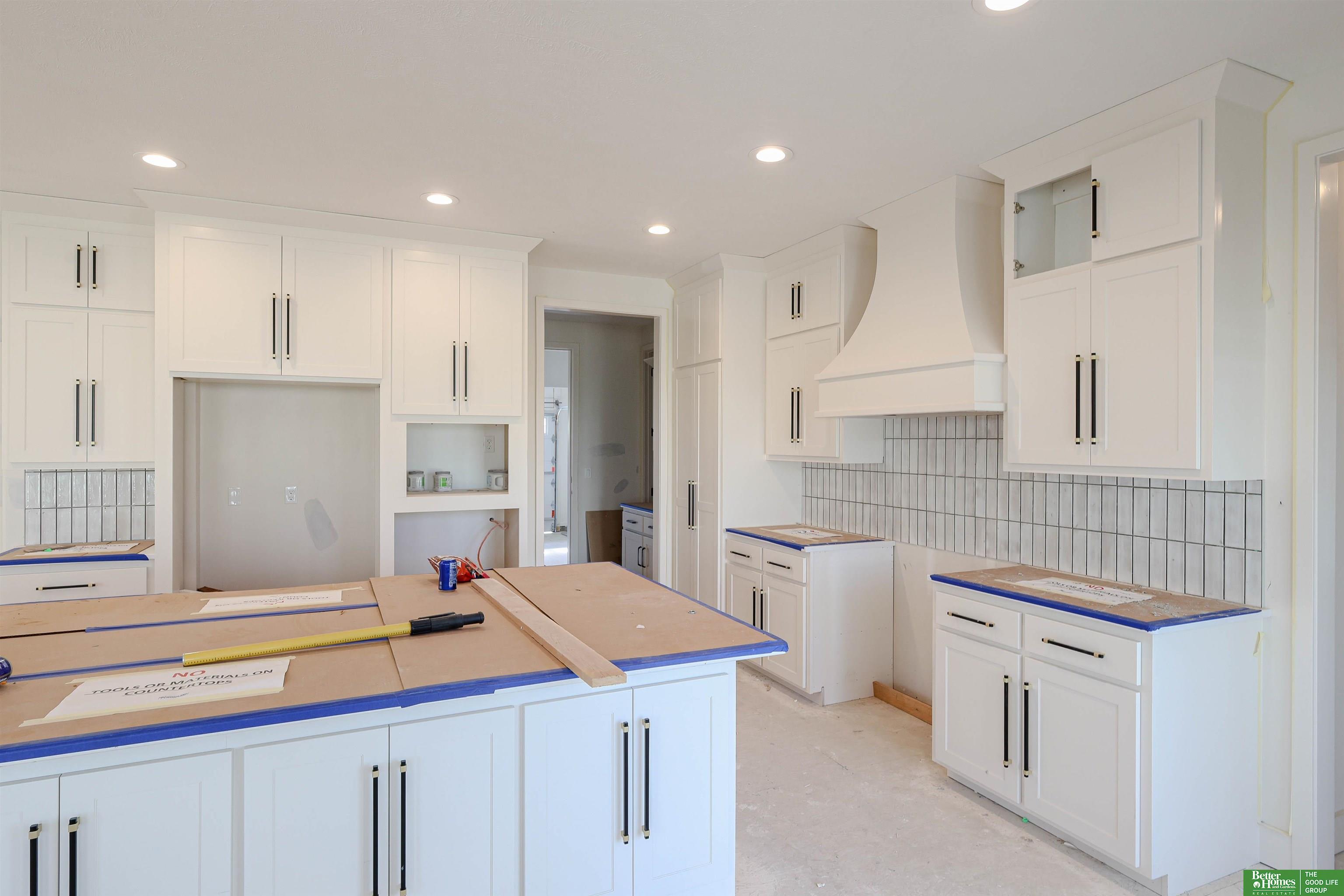 11613 S 118th Street