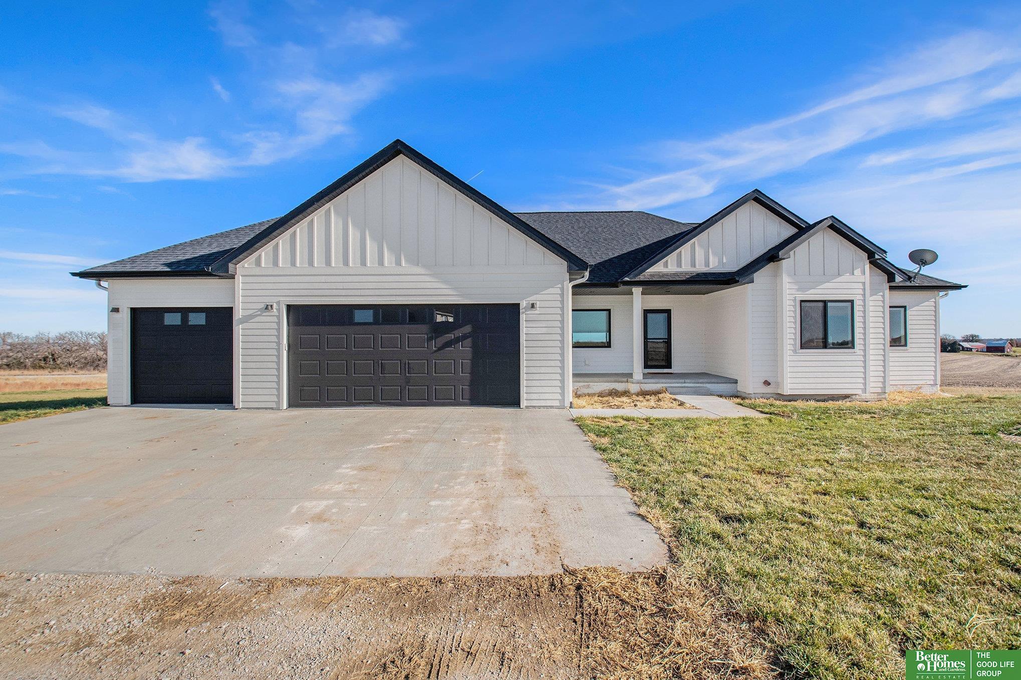 881 N 60 Road