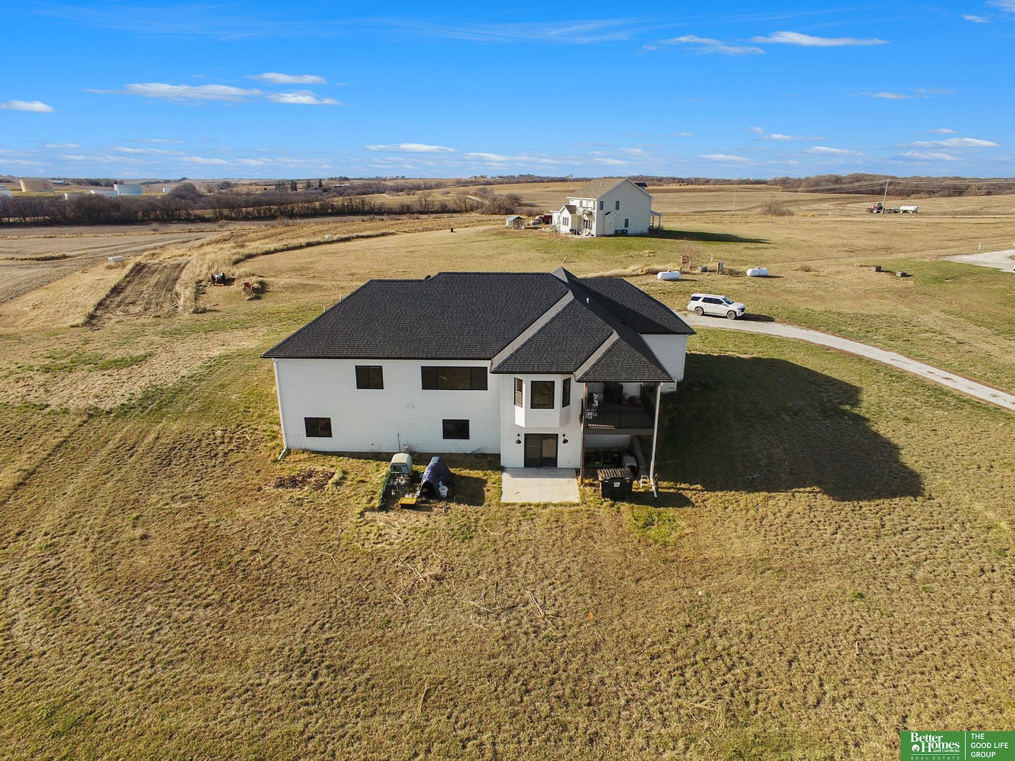 881 N 60 Road
