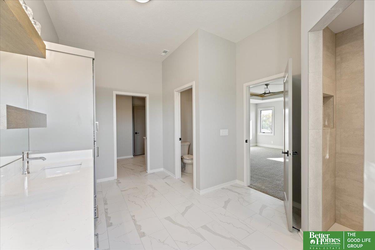 4523 S 202nd Avenue
