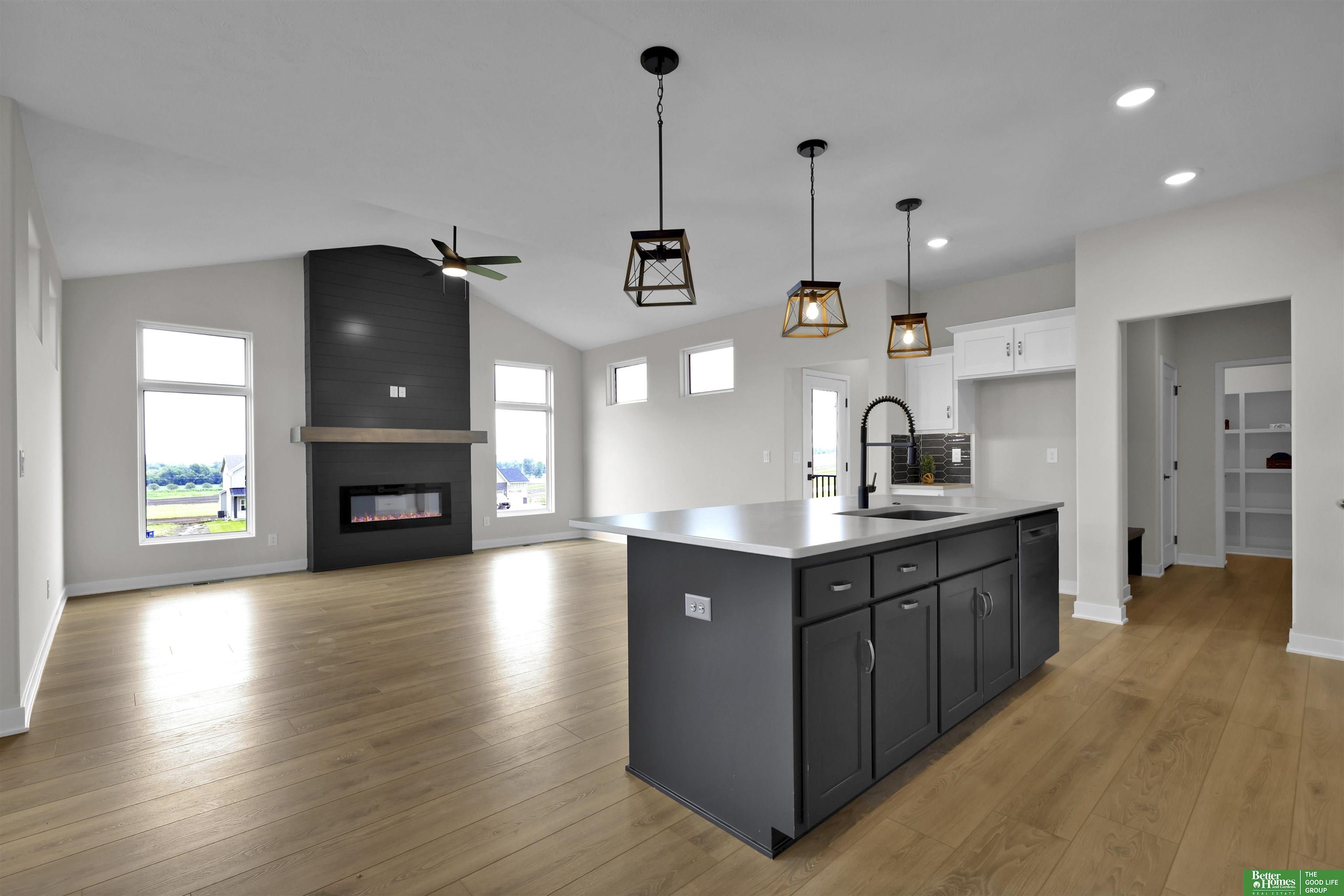 11015 N 160th Street