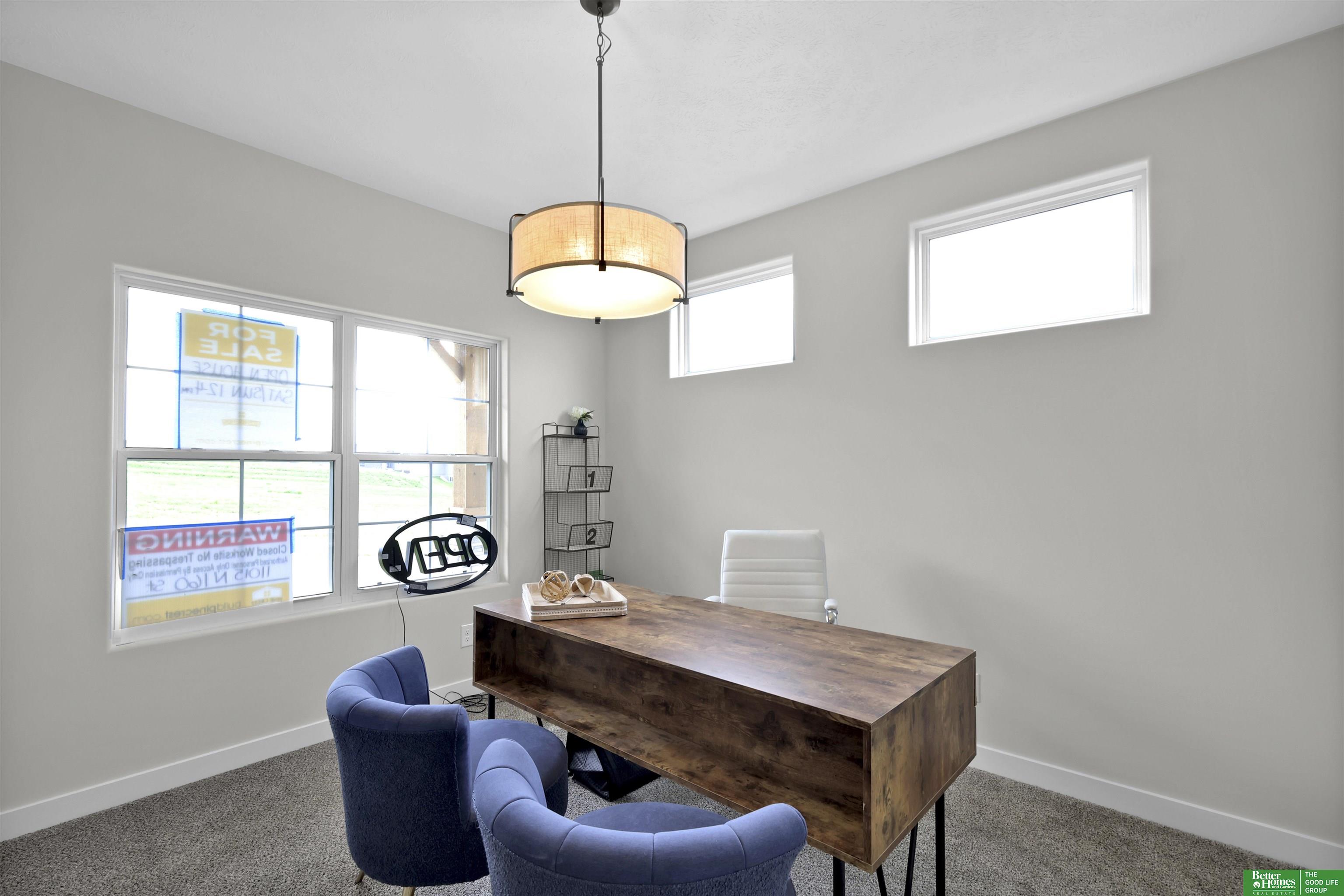11015 N 160th Street