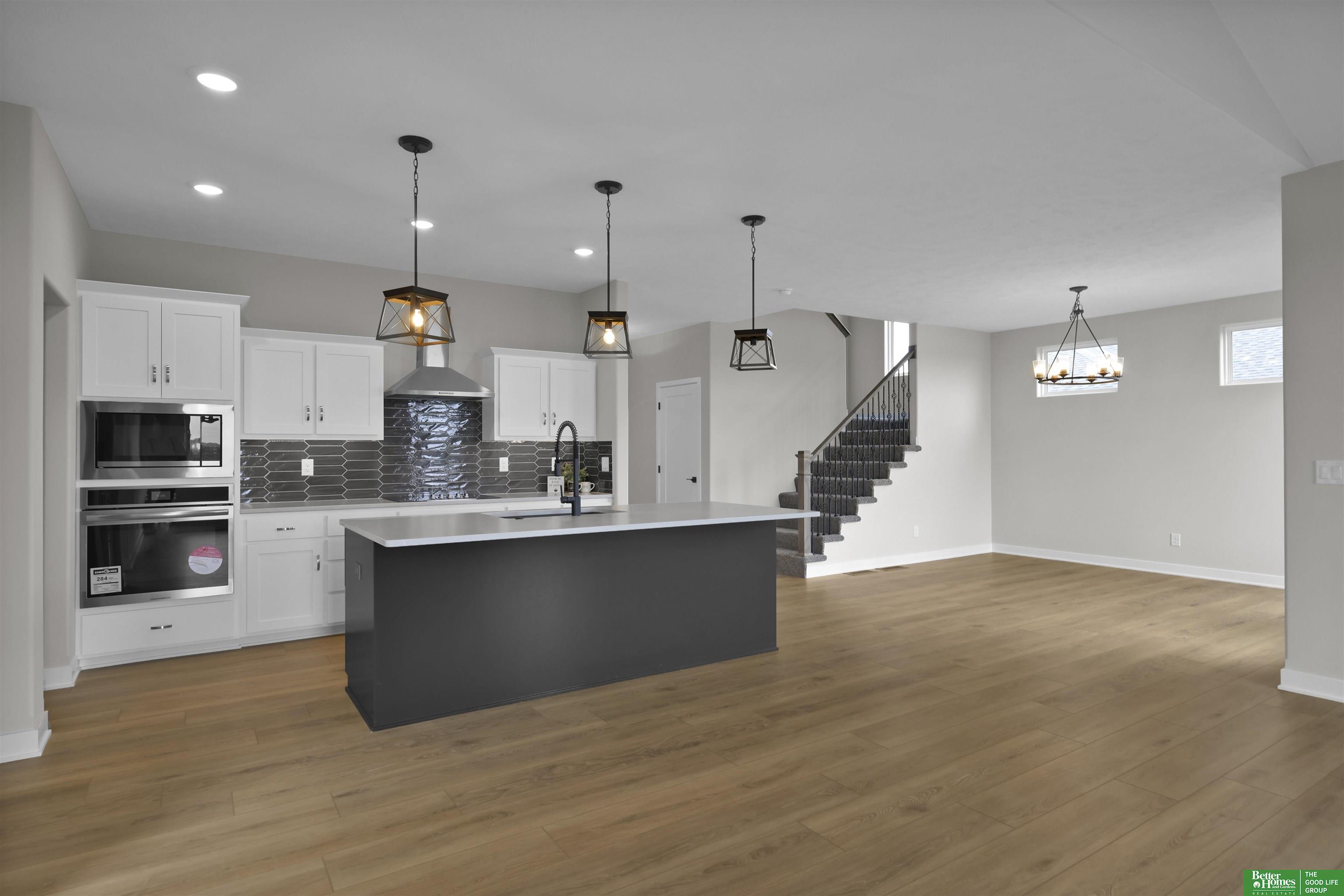 11015 N 160th Street