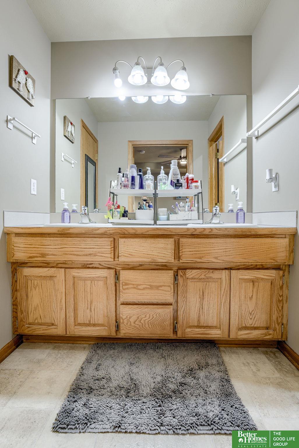 21518 Amber Circle