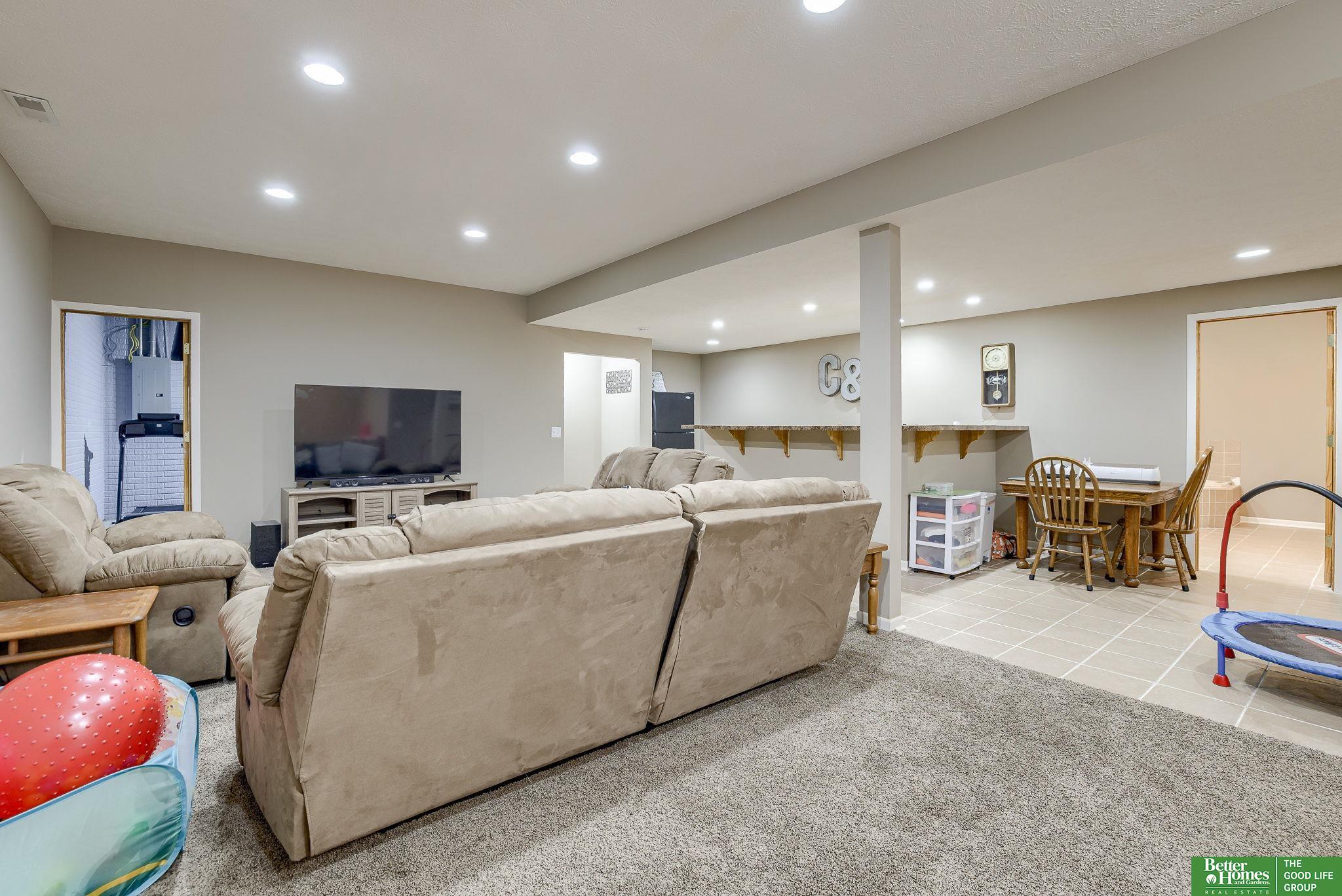 21518 Amber Circle