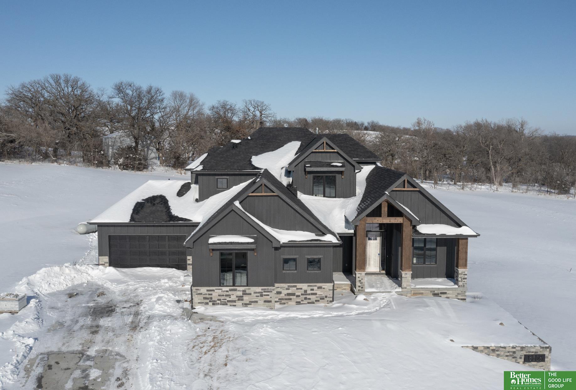 15526 Riha Circle