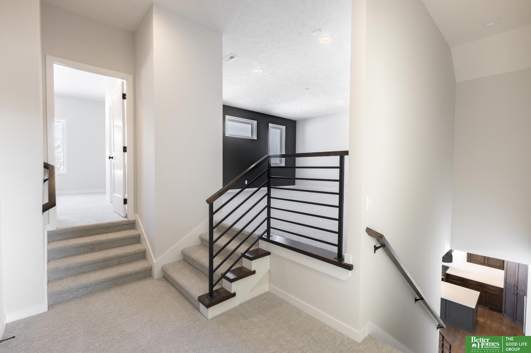 15526 Riha Circle