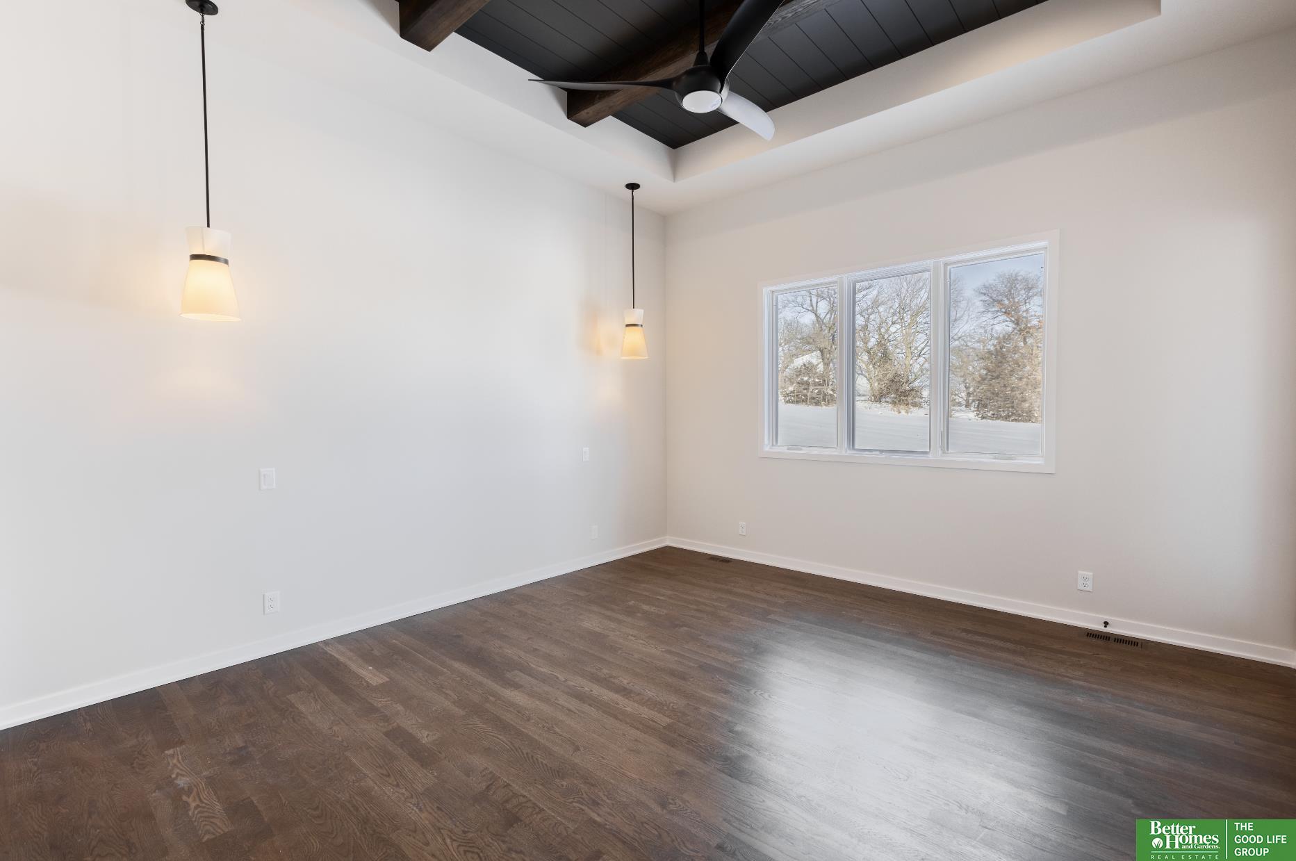 15526 Riha Circle