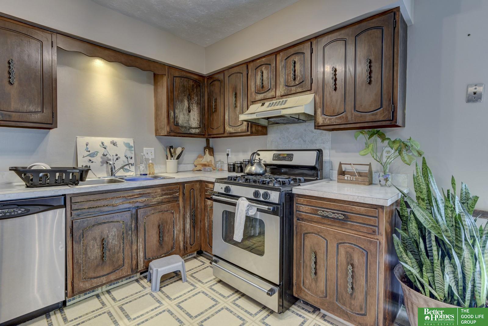 4611 Schroeder Drive