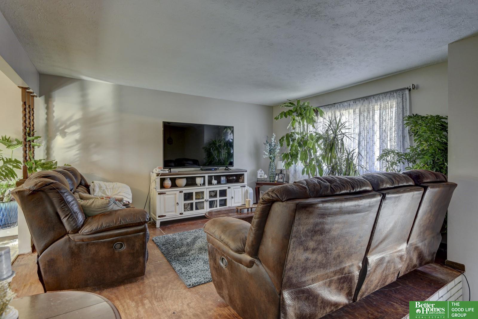 4611 Schroeder Drive