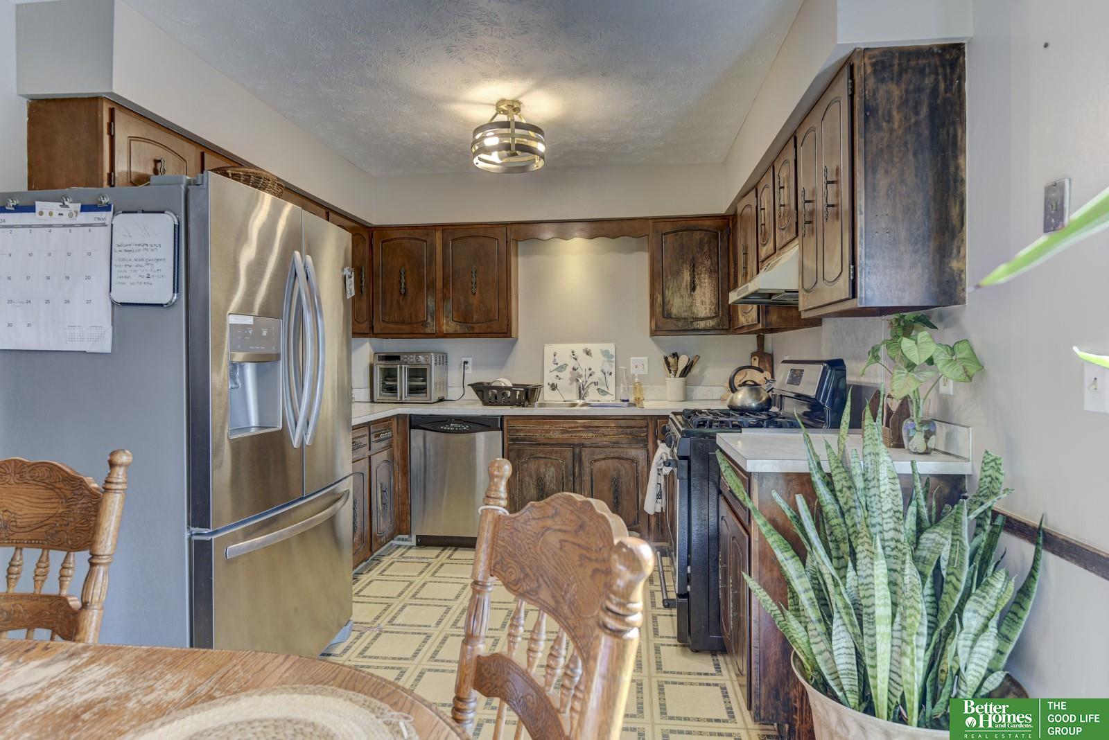 4611 Schroeder Drive