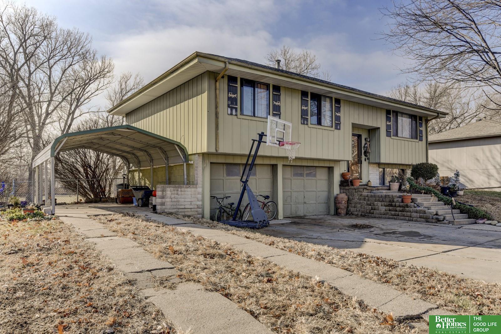 4611 Schroeder Drive