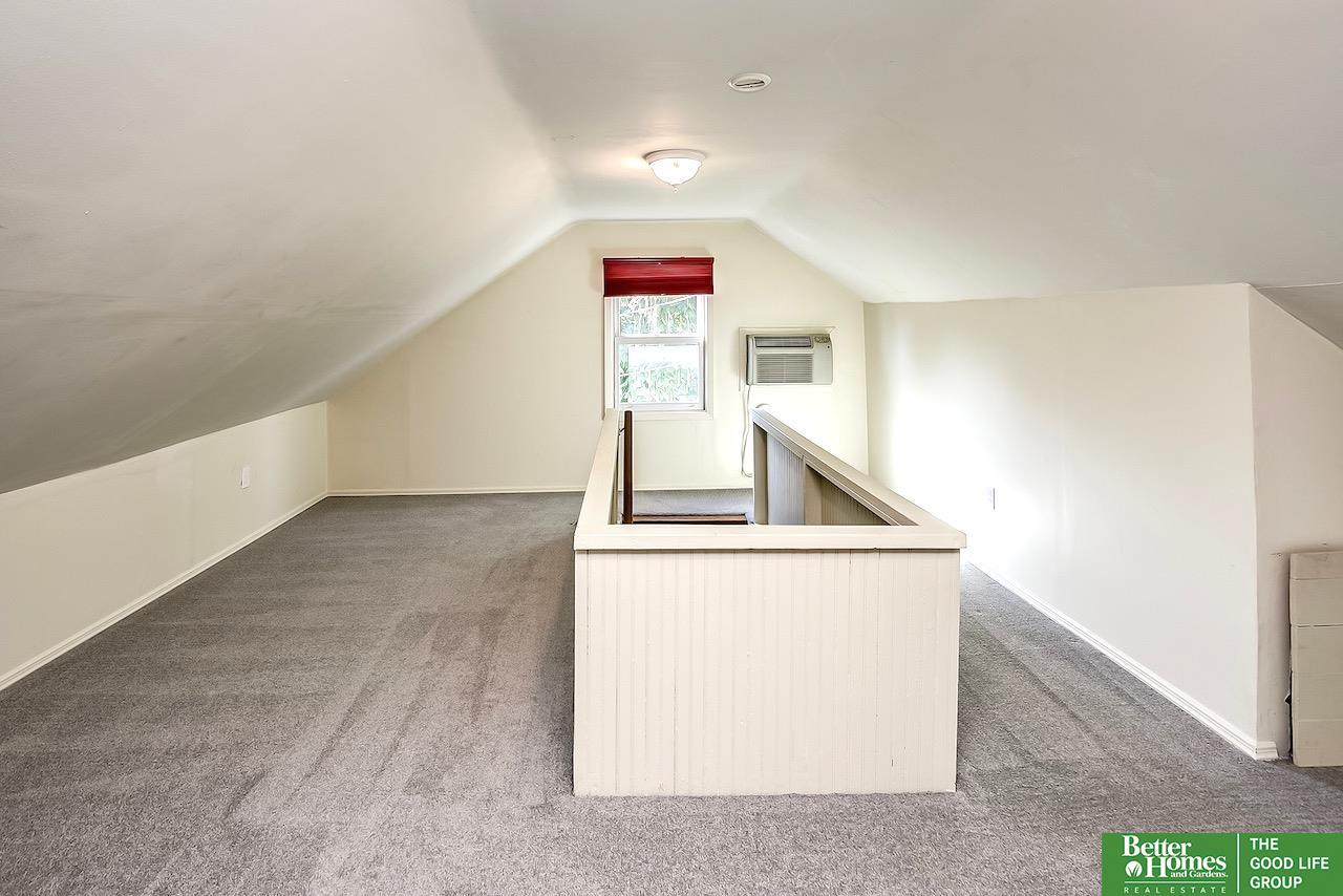 4443 William Street