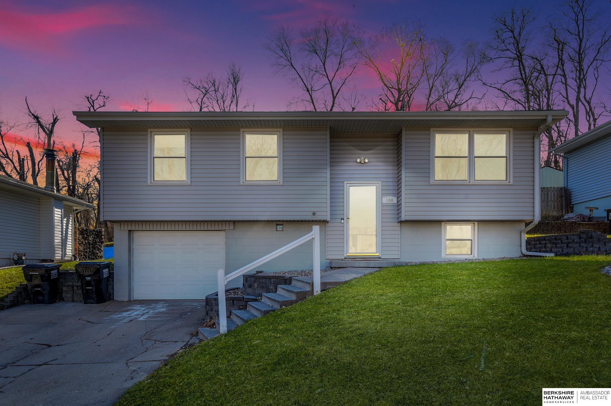 148 Debra Avenue