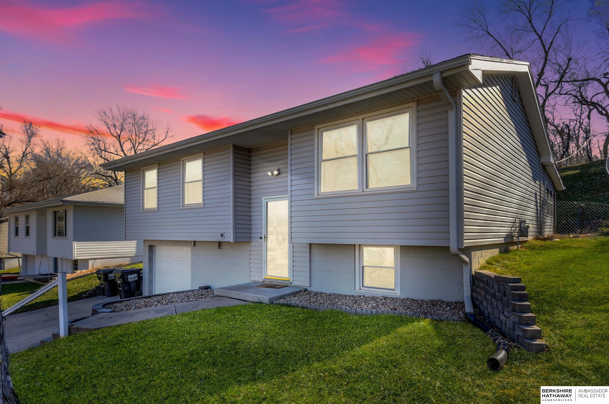 148 Debra Avenue