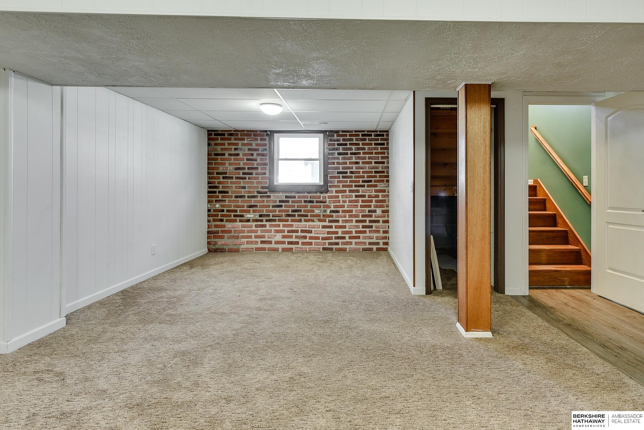 148 Debra Avenue